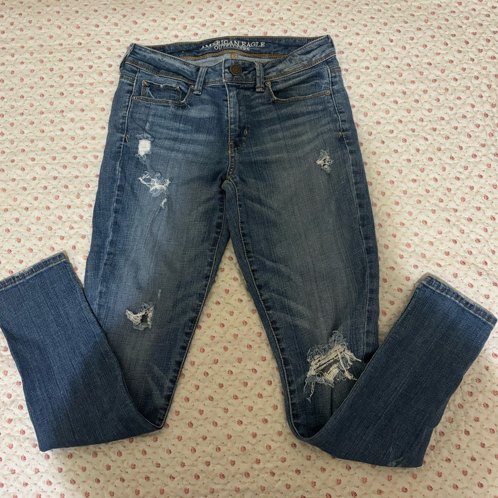 American Eagle Outfitters Ripped Skinny Jeans
